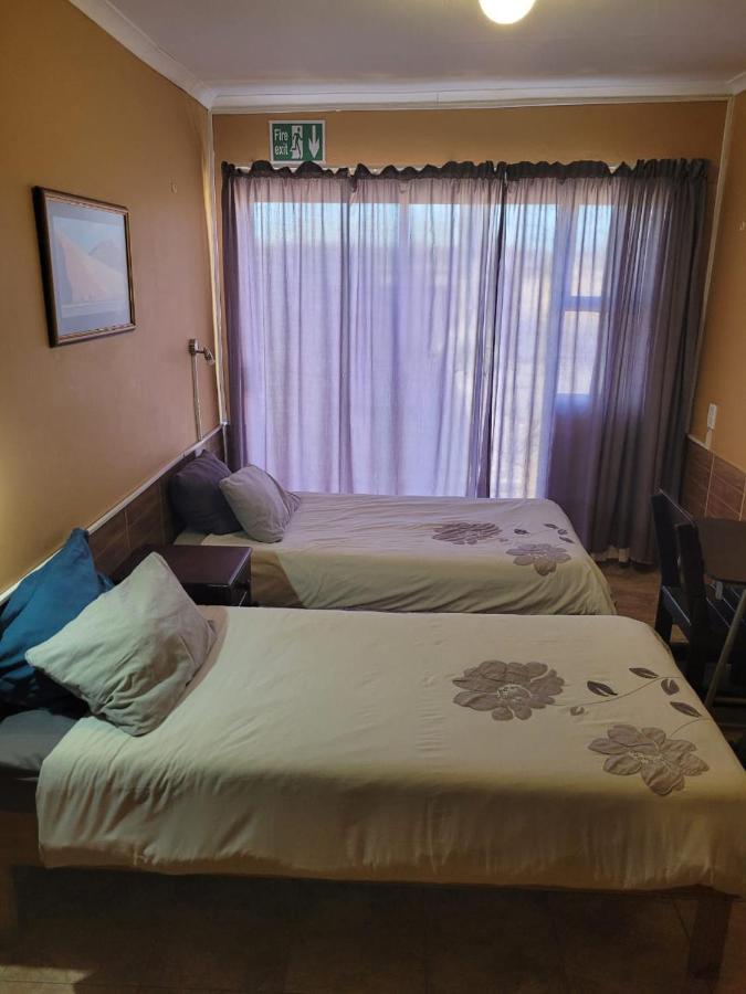 Skippers Backpackers Cc Walvis Bay Exteriér fotografie